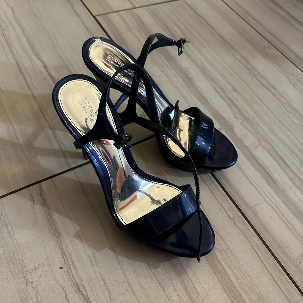 Gianni bini navy heels. Super comfortable